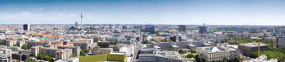 Luftbild von Berlin bei Sonnenschein
